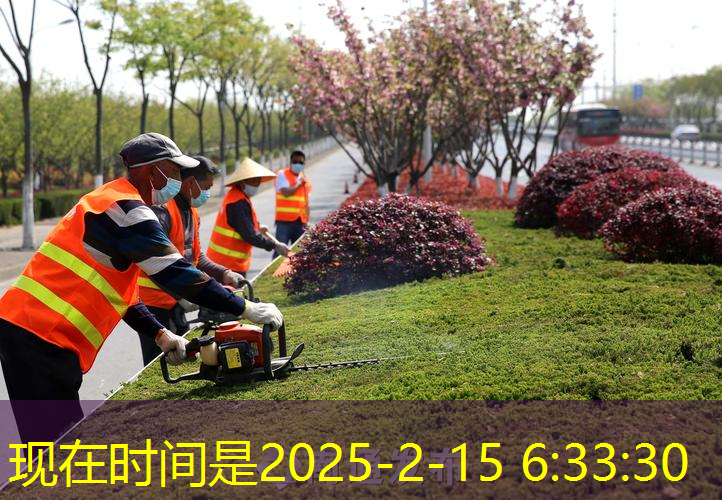 拿着网球拍怎么走秀